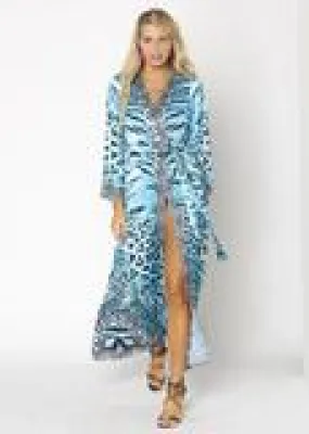 649 kimono robe