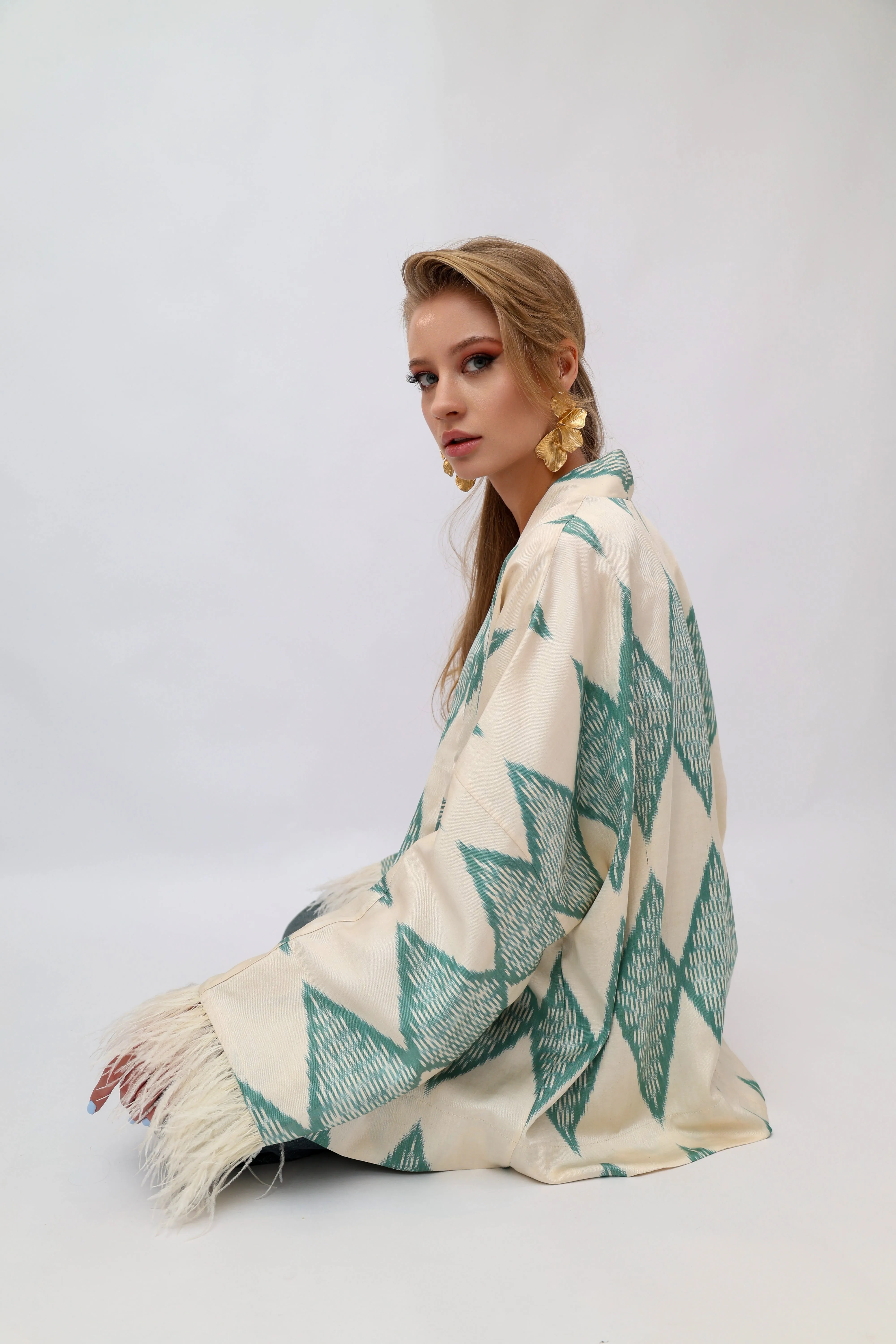 85% Silk Green Romb Mini Kimono With Feathers
