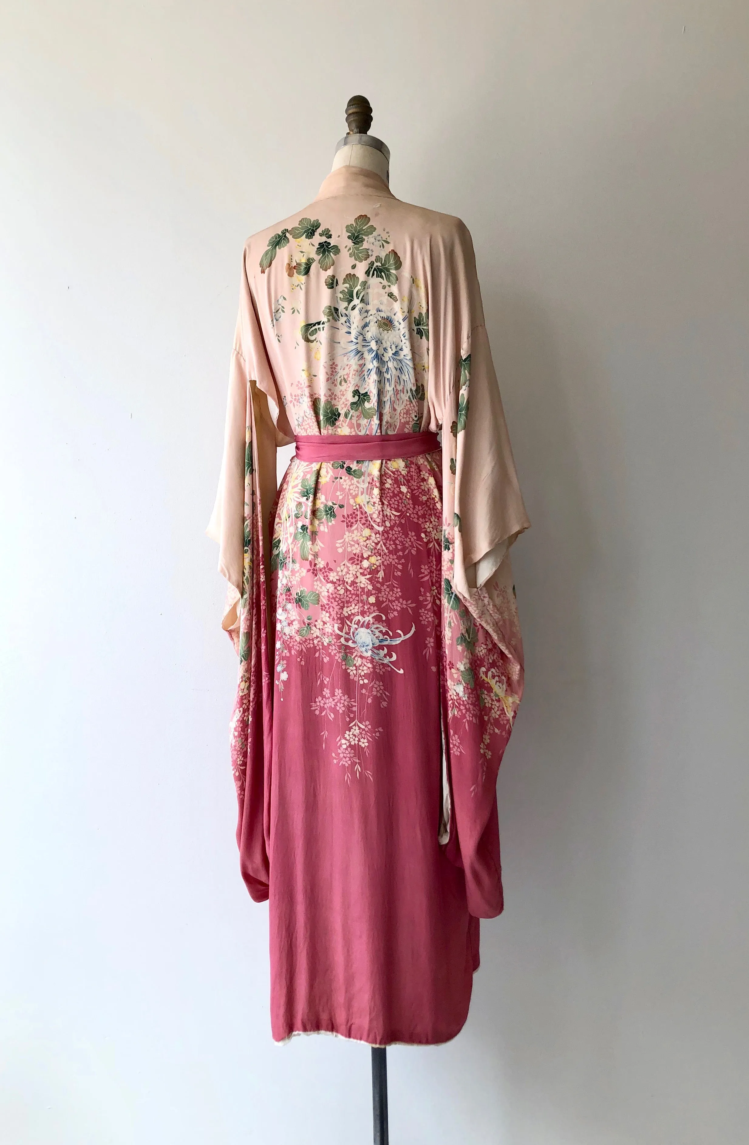 Antique 1920s Japanese silk kimono