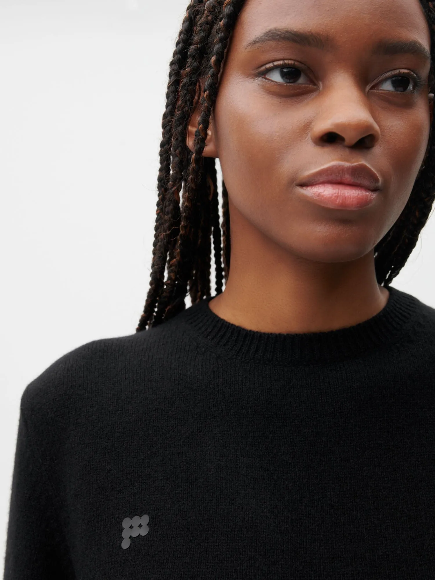 Archive Womens Recycled Cashmere Crewneck Sweatshirt—black