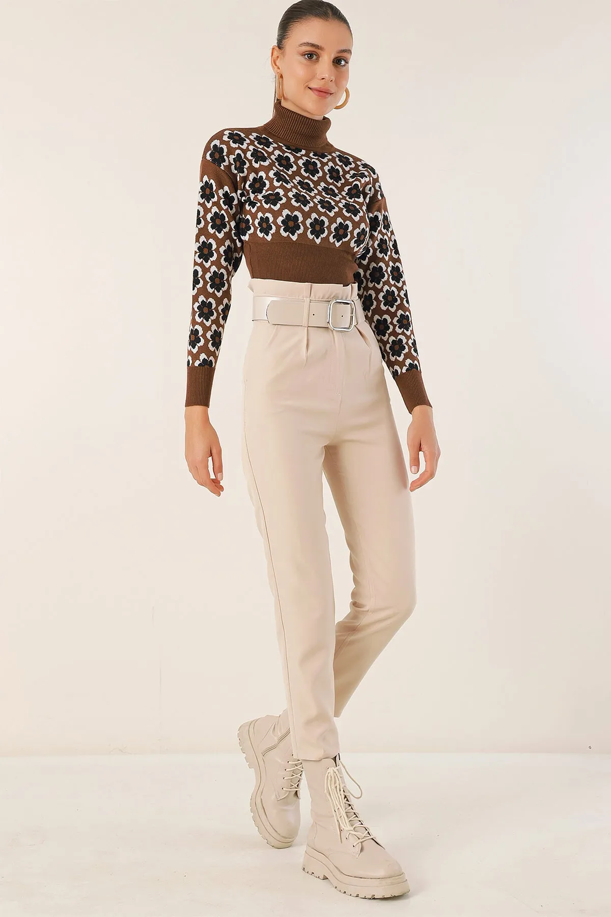 BGD Women Turtleneck Patterned Crop Sweater - Brown - Avondale