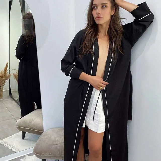 Black and White Kimono Robe
