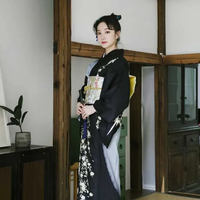 Black Kimono