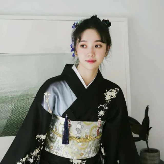 Black Kimono