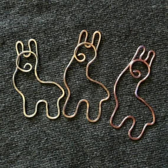 Charm & Secure: Adorable Handcrafted Alpaca Shawl Pin (Copper, Bronze, Nickel)