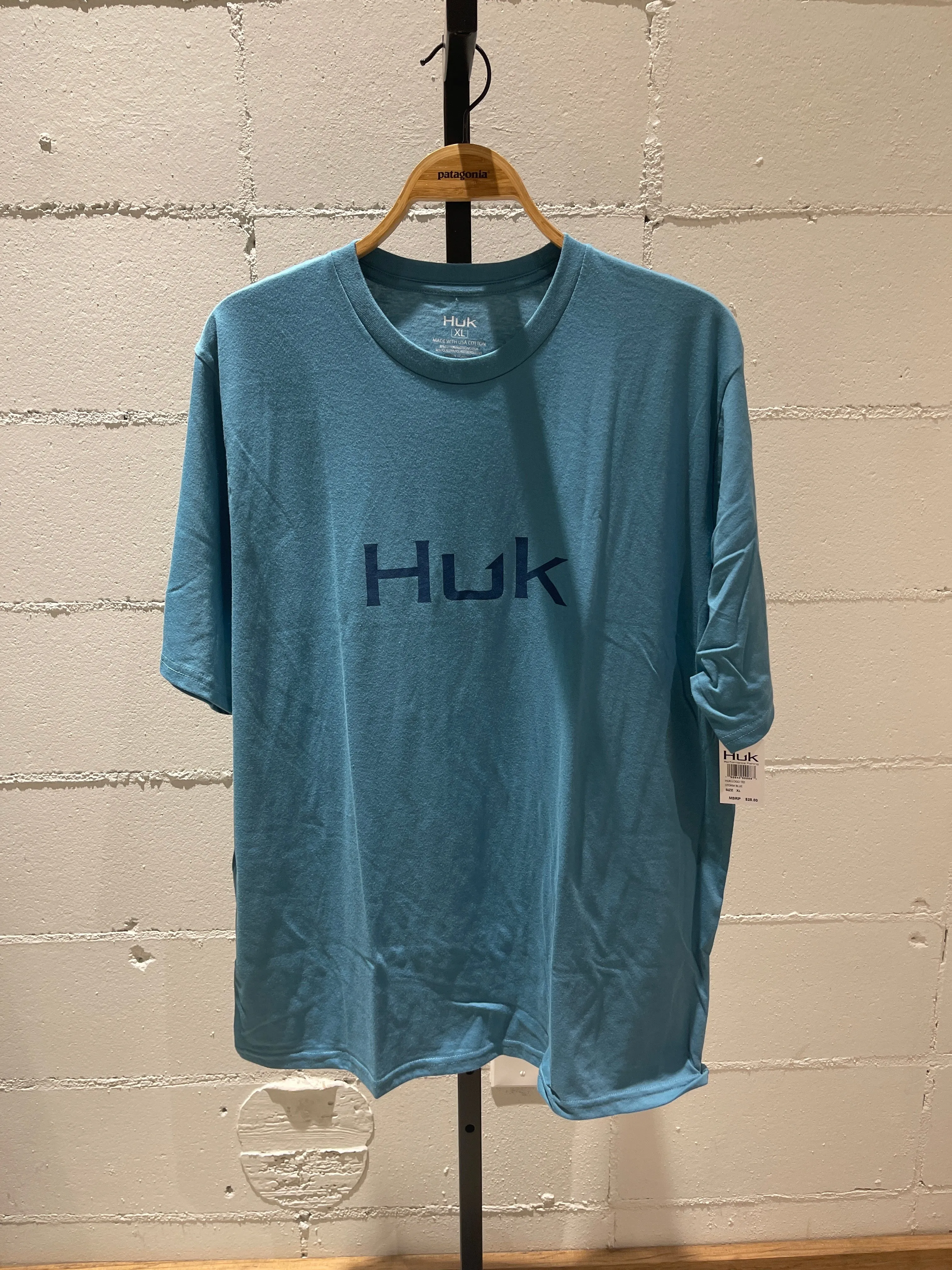 Huk Logo Tee