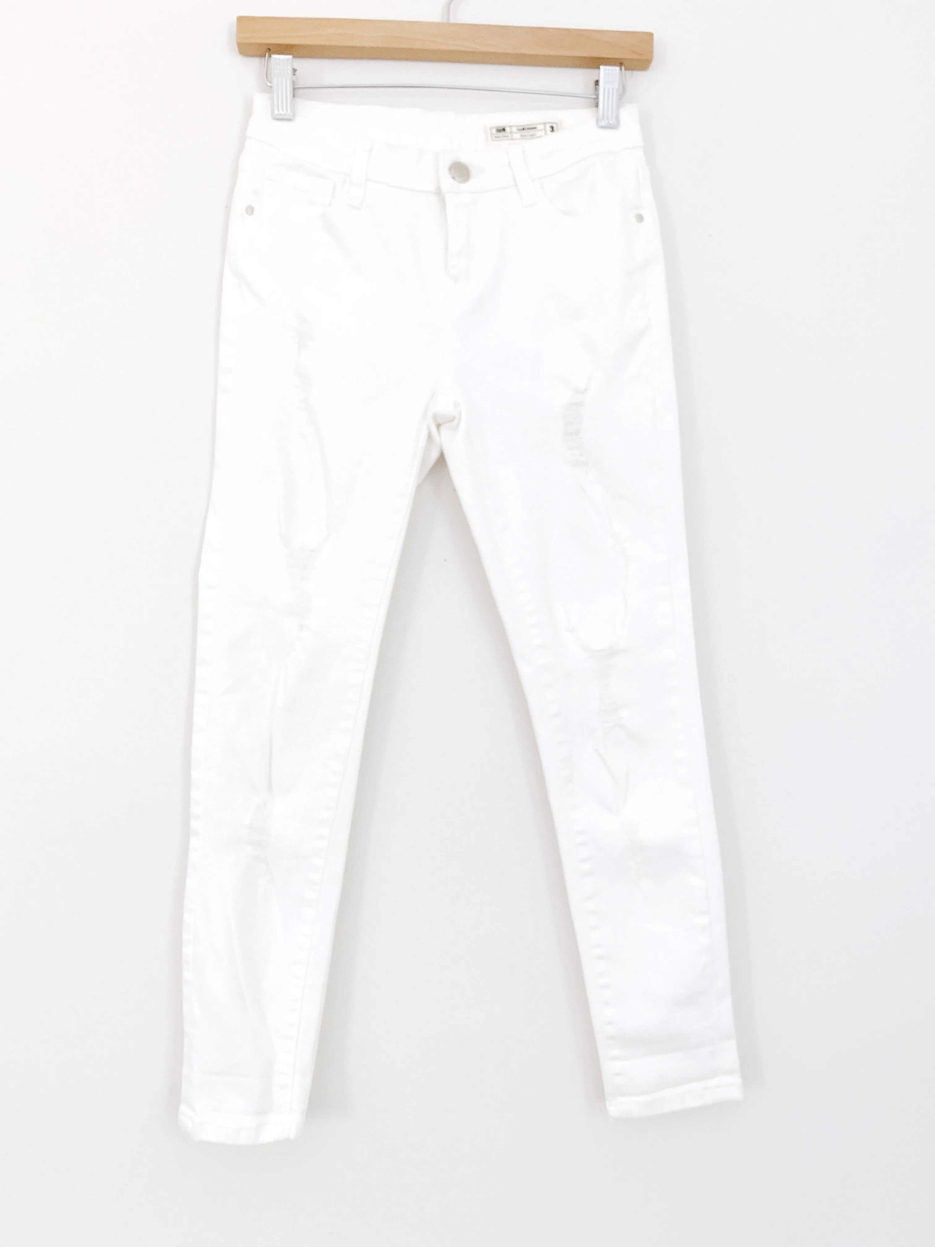 I & M Erin Capri White Distressed Mid-rise Jeans- Size 3 (Inseam 25”)