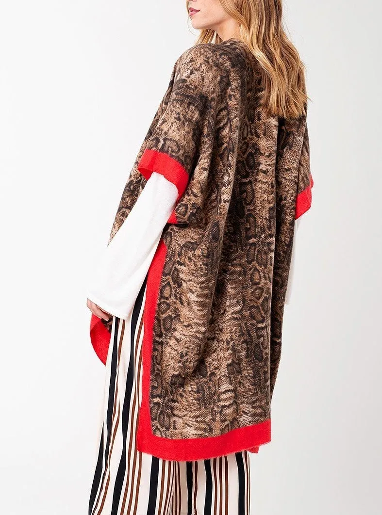 Kimono withsnake print and contrast lined border Shawl - Women