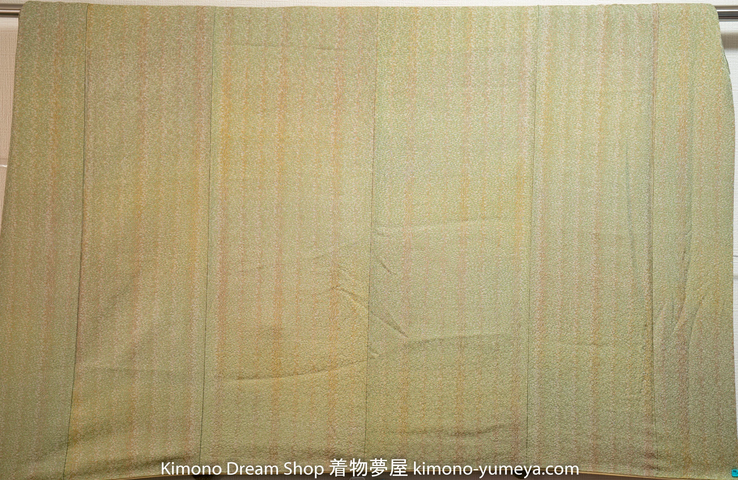 Komon Textured Kimono - Very High Quality Silk & Highly Detailed Pattern - Komon Green Beige Brown