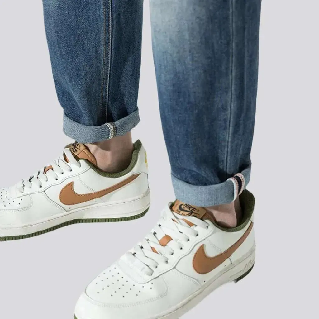 Men's medium-wash jeans