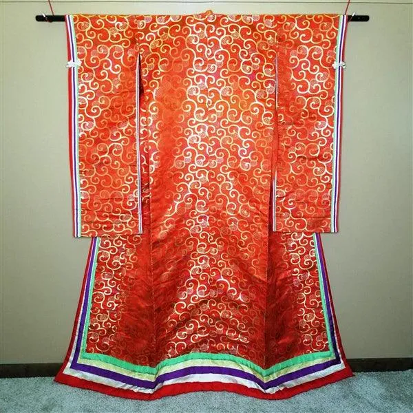 "Arabesque on Red" Vintage Wedding Kimono (Kakeshita)