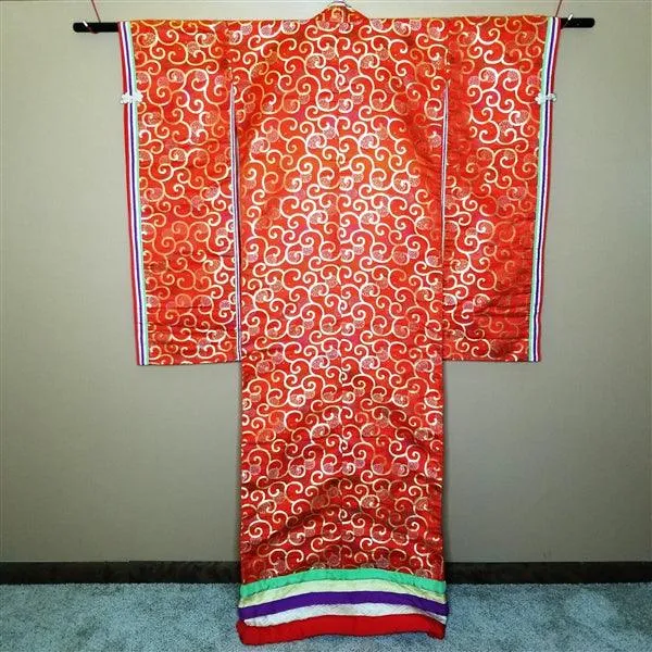 "Arabesque on Red" Vintage Wedding Kimono (Kakeshita)