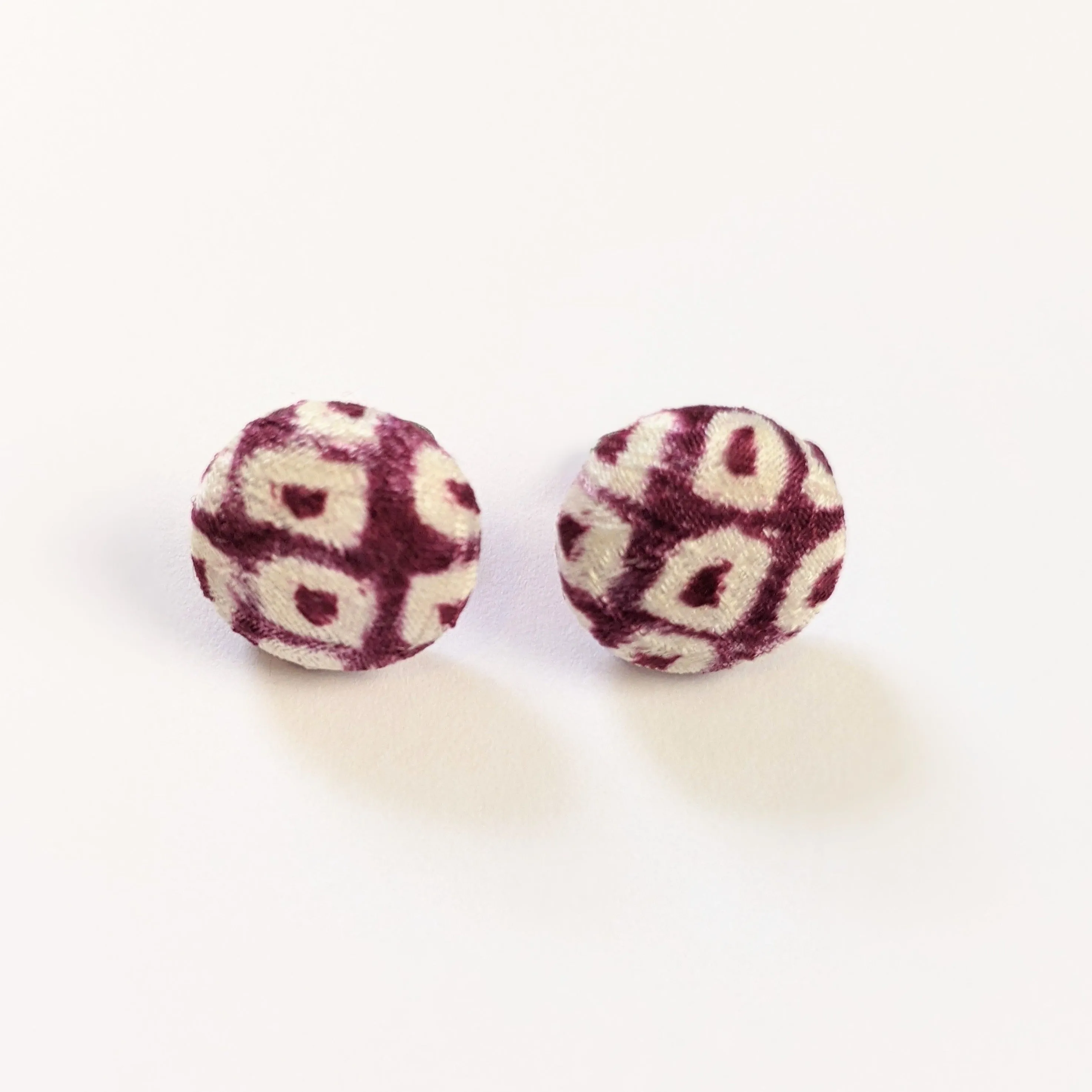 Shibori Button Earring - wine berry