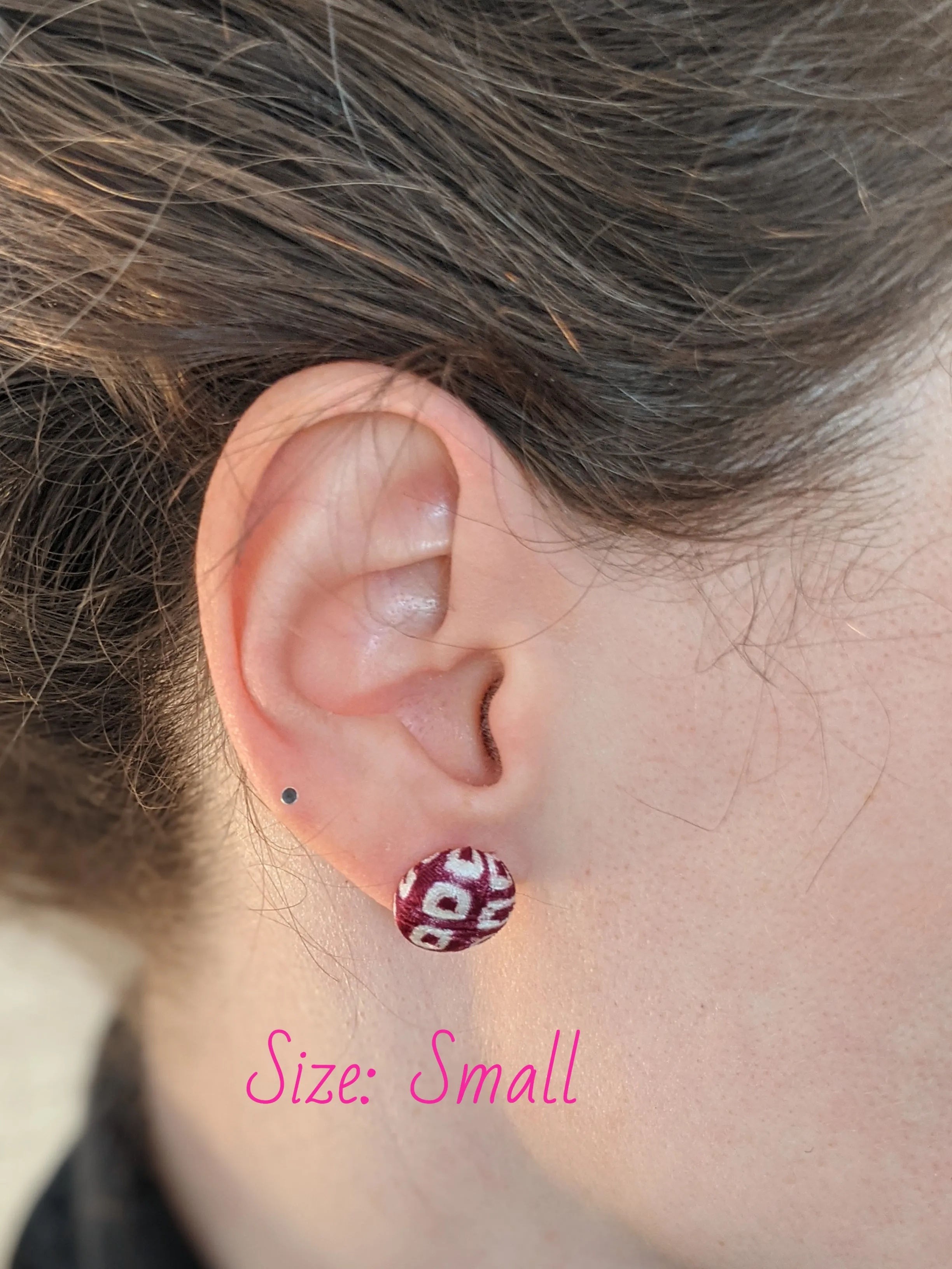 Shibori Button Earring - wine berry
