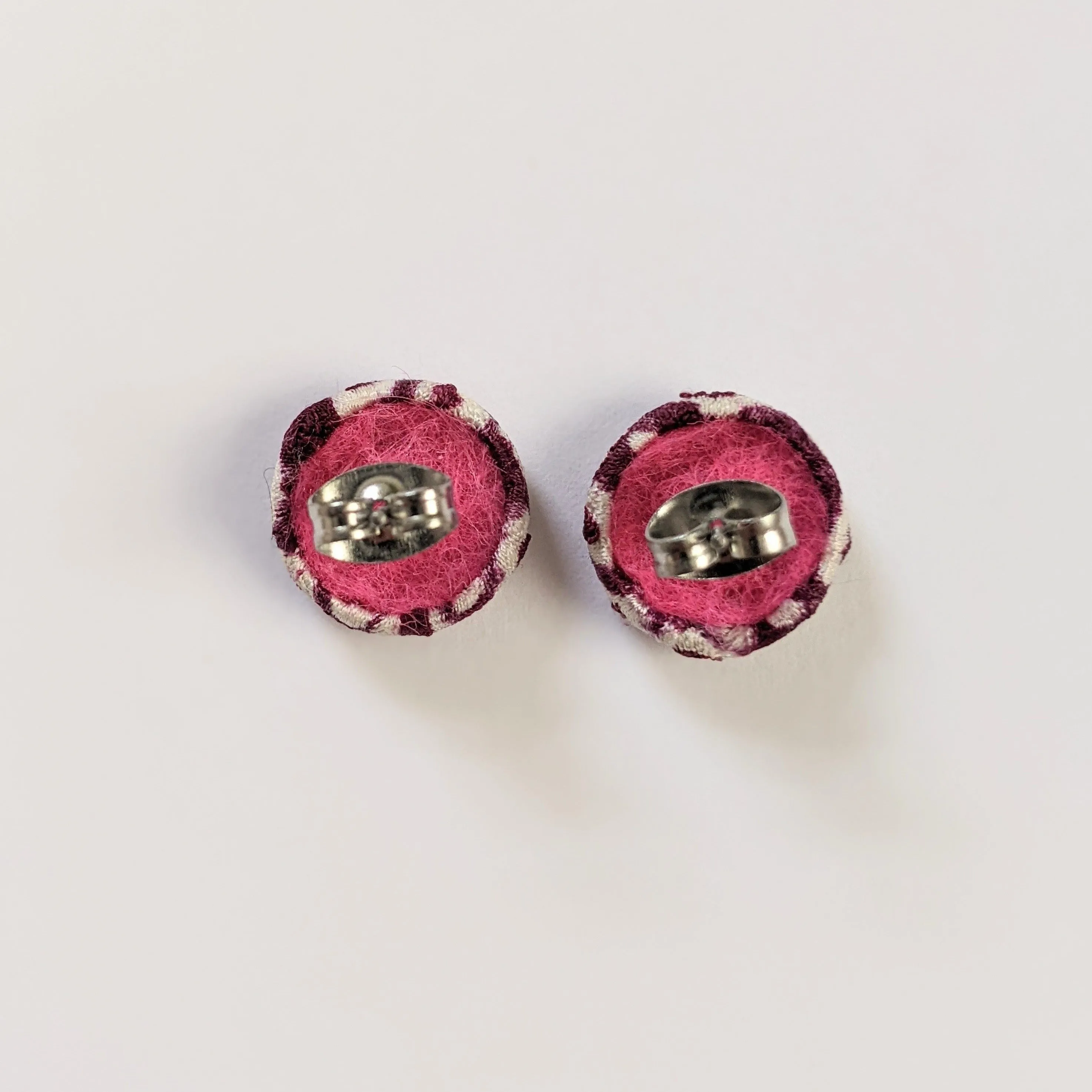 Shibori Button Earring - wine berry