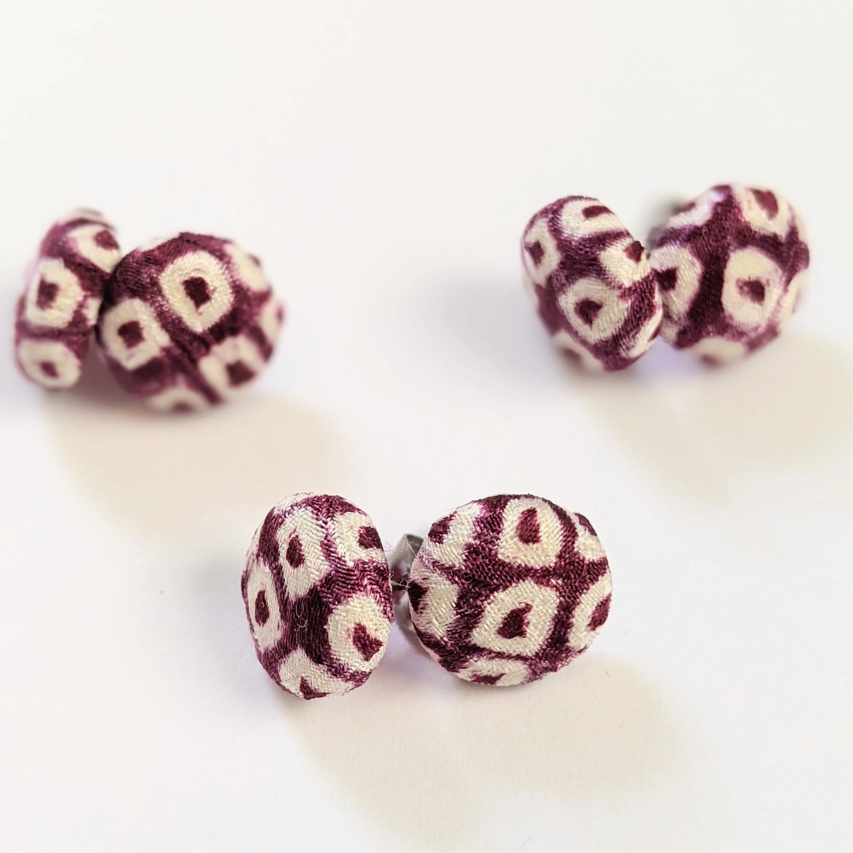 Shibori Button Earring - wine berry