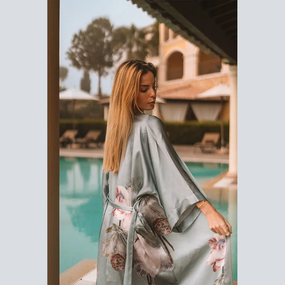 Silk Kuren Short Kimono Robe
