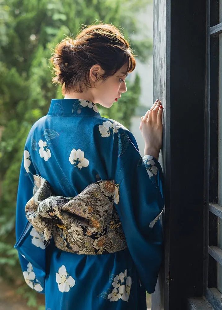 Traditional Kimono Sakura