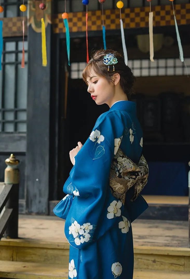 Traditional Kimono Sakura