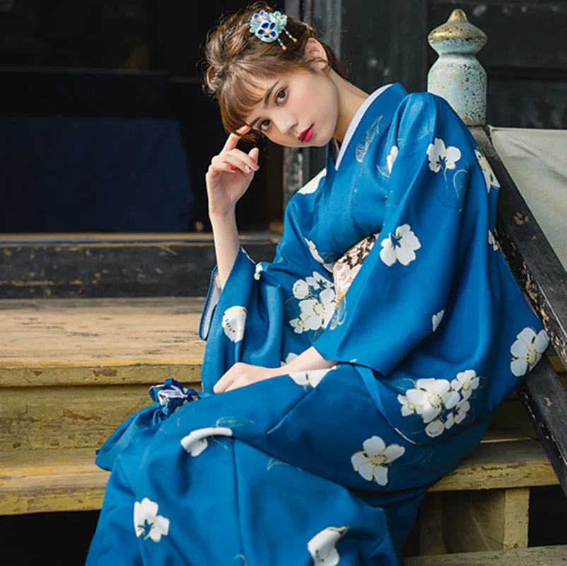 Traditional Kimono Sakura