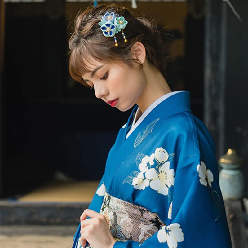 Traditional Kimono Sakura