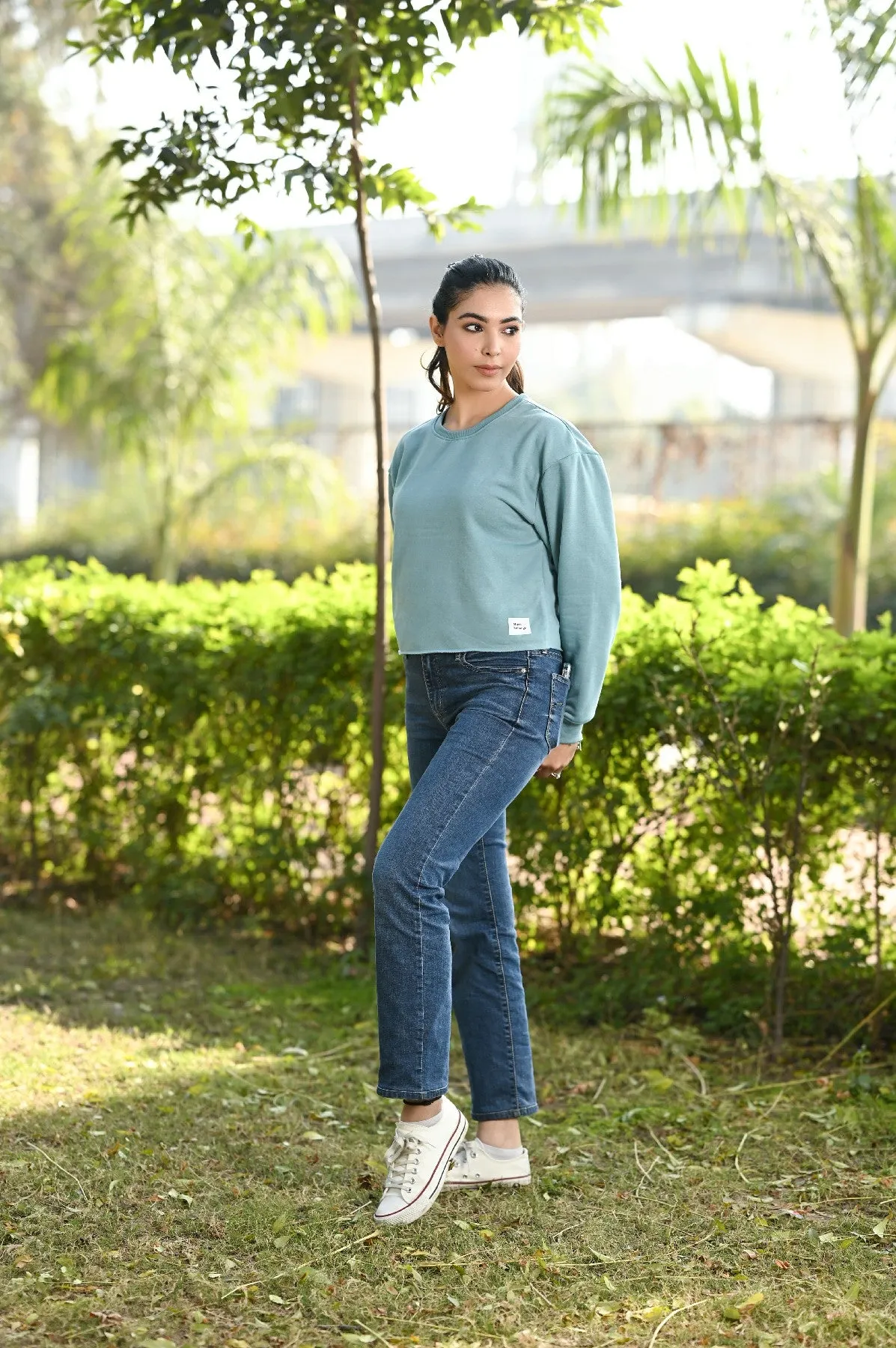 Women Crop Sweatshirt  (Aqua)