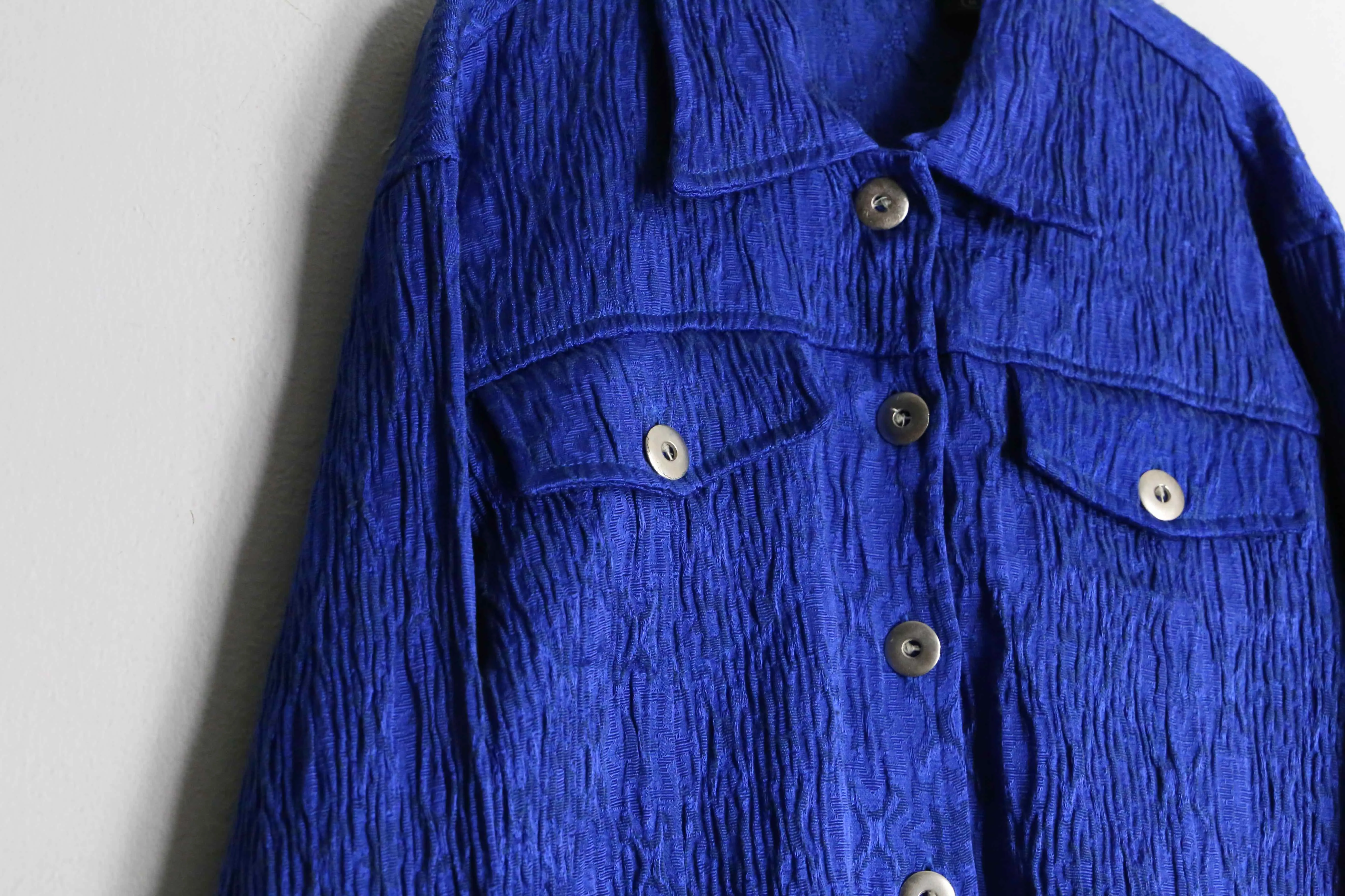 wrinkle design blue tracker jacket